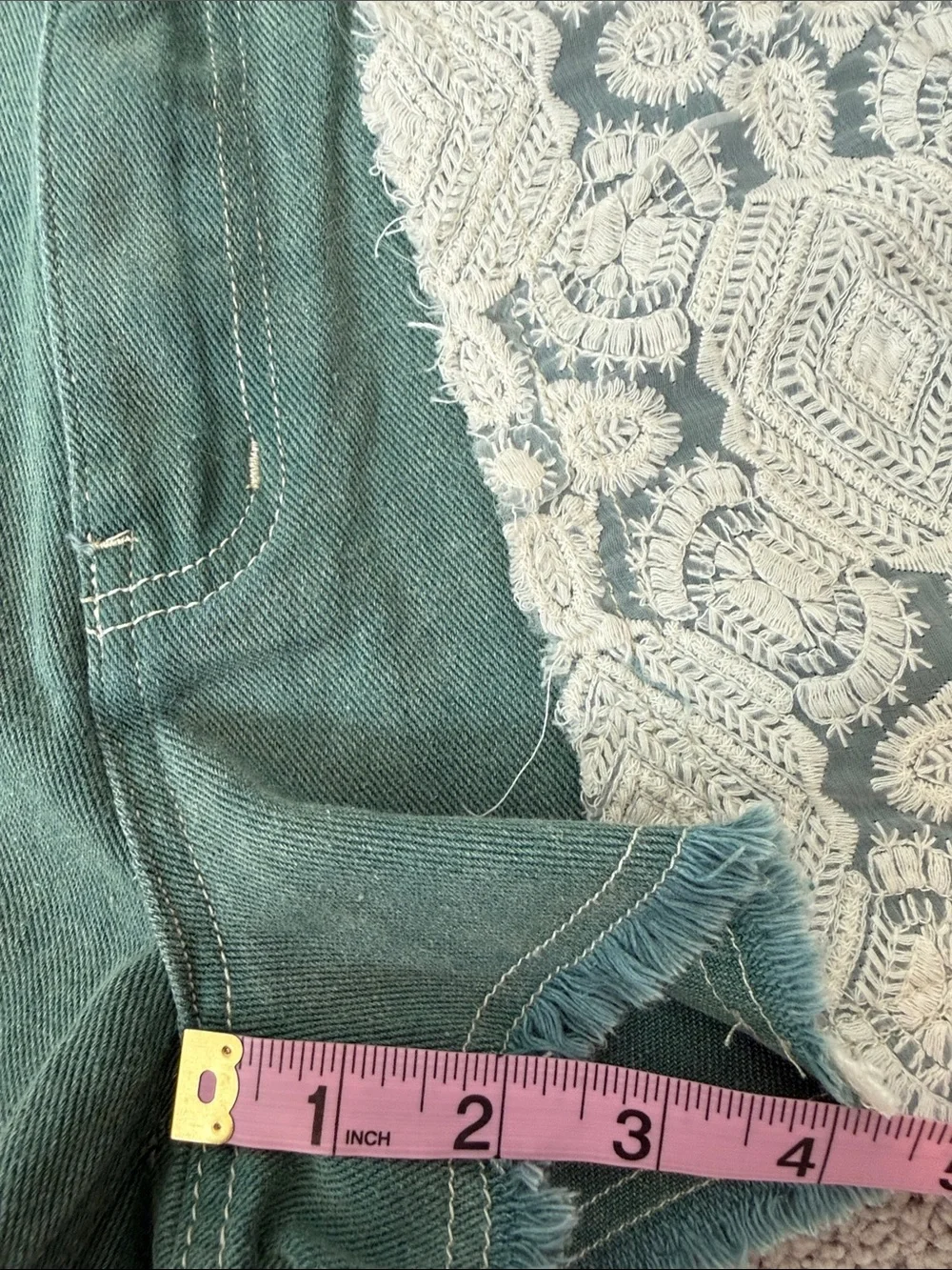 Pol Green Lace Panel Women’s Shorts